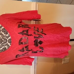 NWT. Hard Rock Radar Love Tee